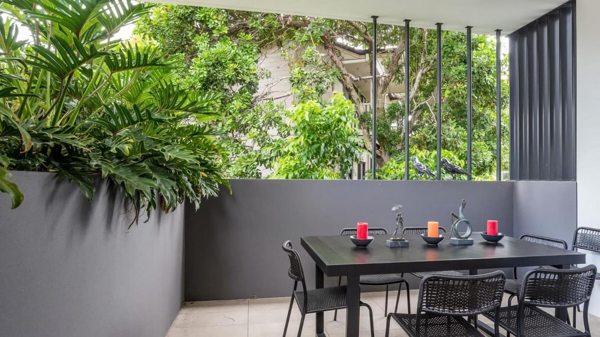 Creative East Escape Balcony & Parking *