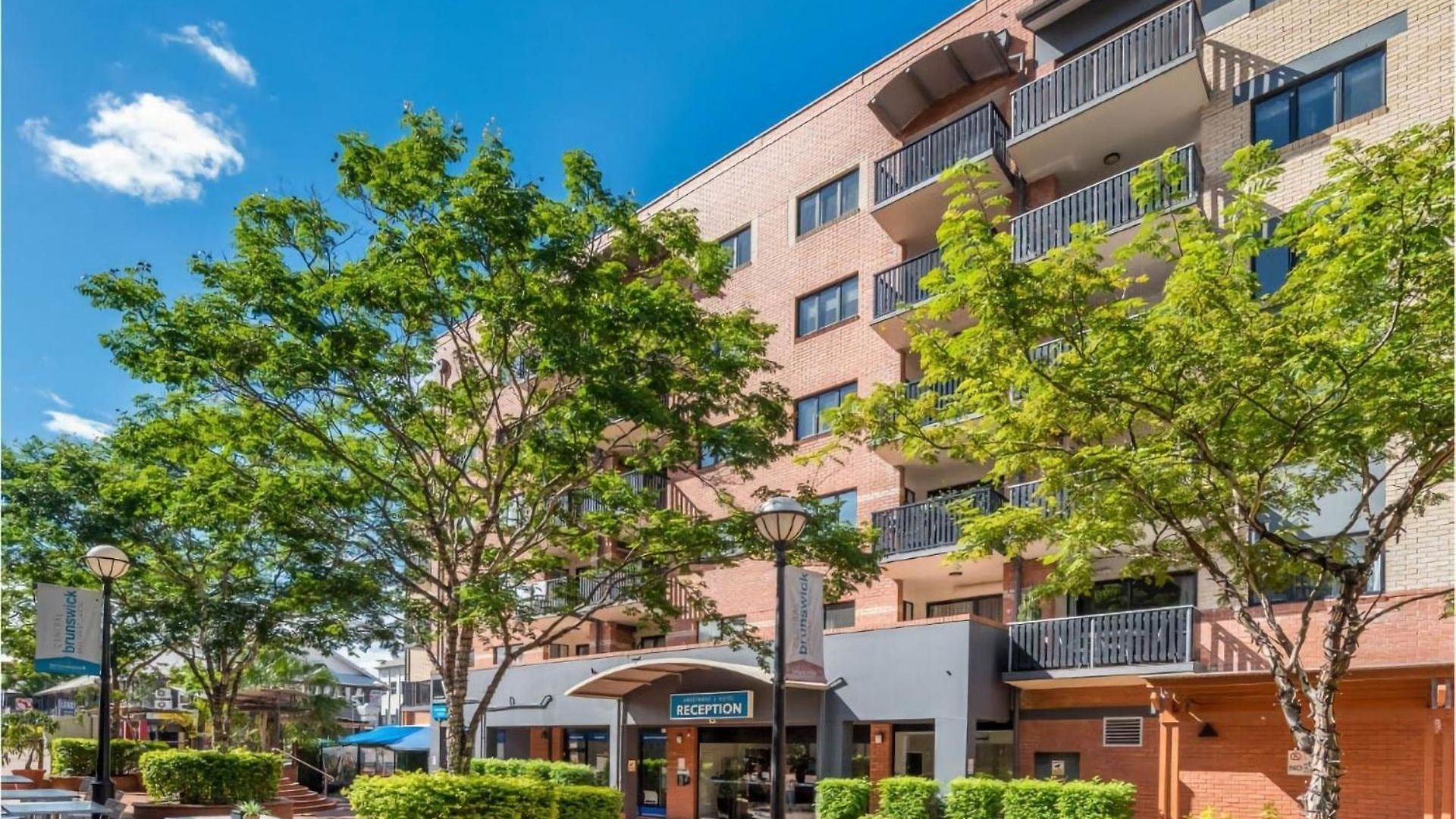 Apartment Chic Escape Fortitude Valley Rooftop Amenities Brisbane