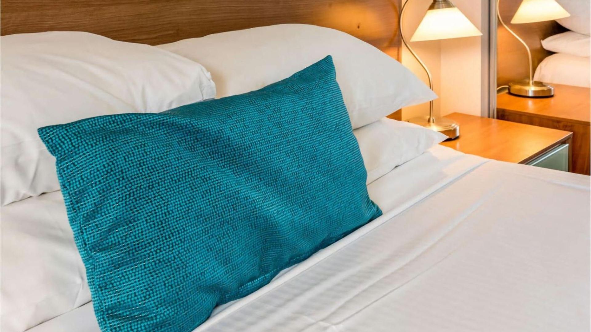 Apartment Chic Escape Fortitude Valley Rooftop Amenities