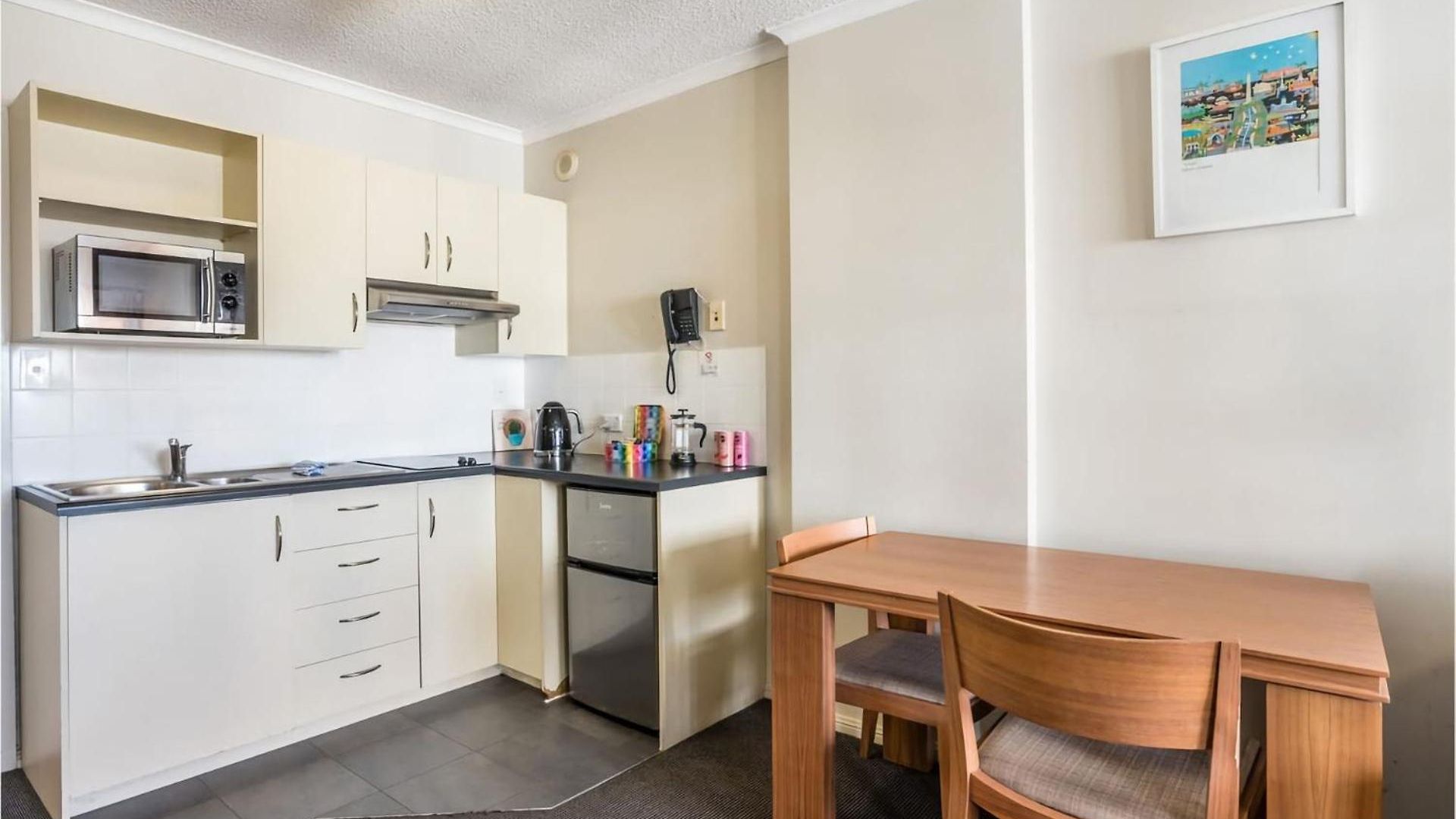 Apartment Chic Escape Fortitude Valley Rooftop Amenities Brisbane