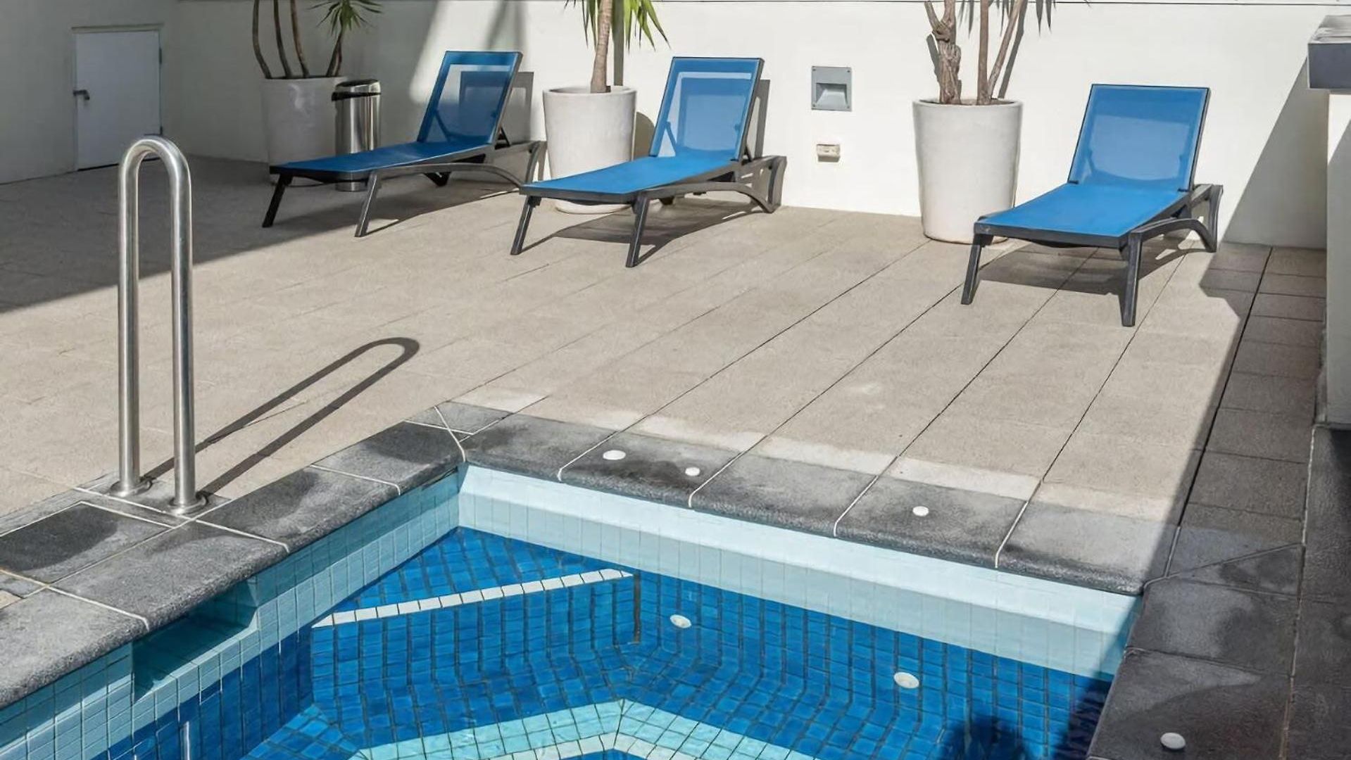 Skyview Pool, Gym & Views Apartment Brisbane