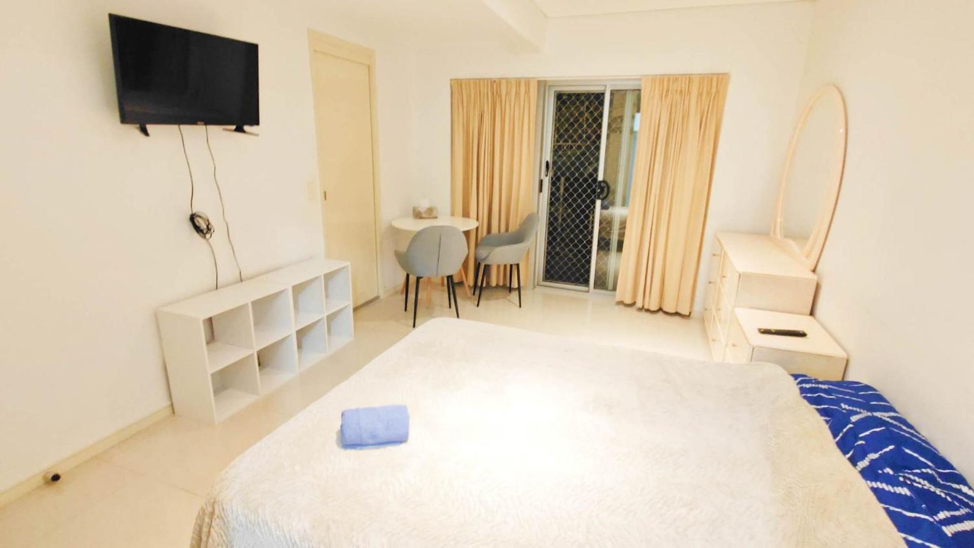 Hilltop Cbd Apartment