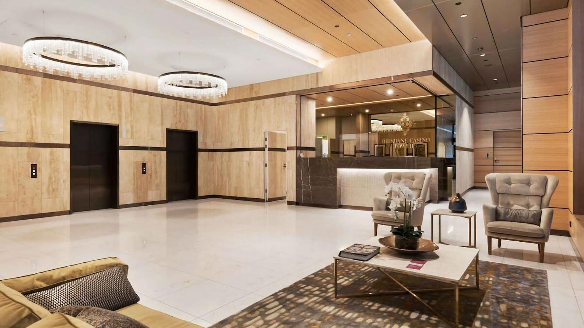 Apartment South Bank Skyview Pool & Gym Access Brisbane