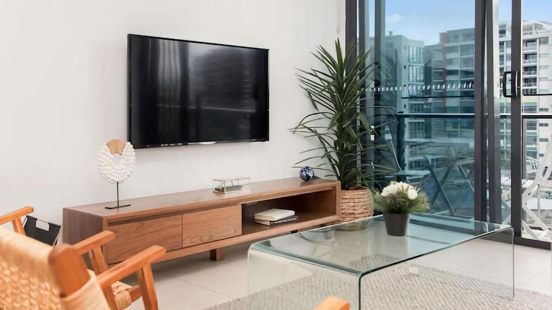 South Bank Skyview Pool & Gym Access Apartment