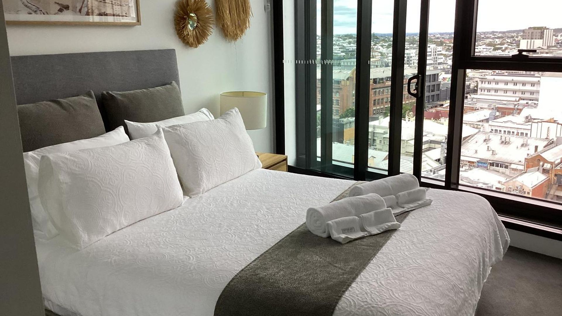 Apartment Luxury In The Valley Brisbane