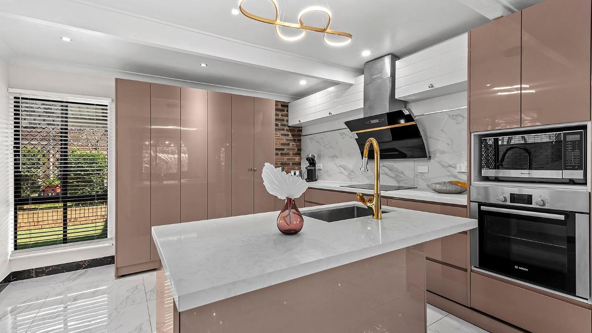 Holiday home Luxury Living 2b2b In Southern Parking