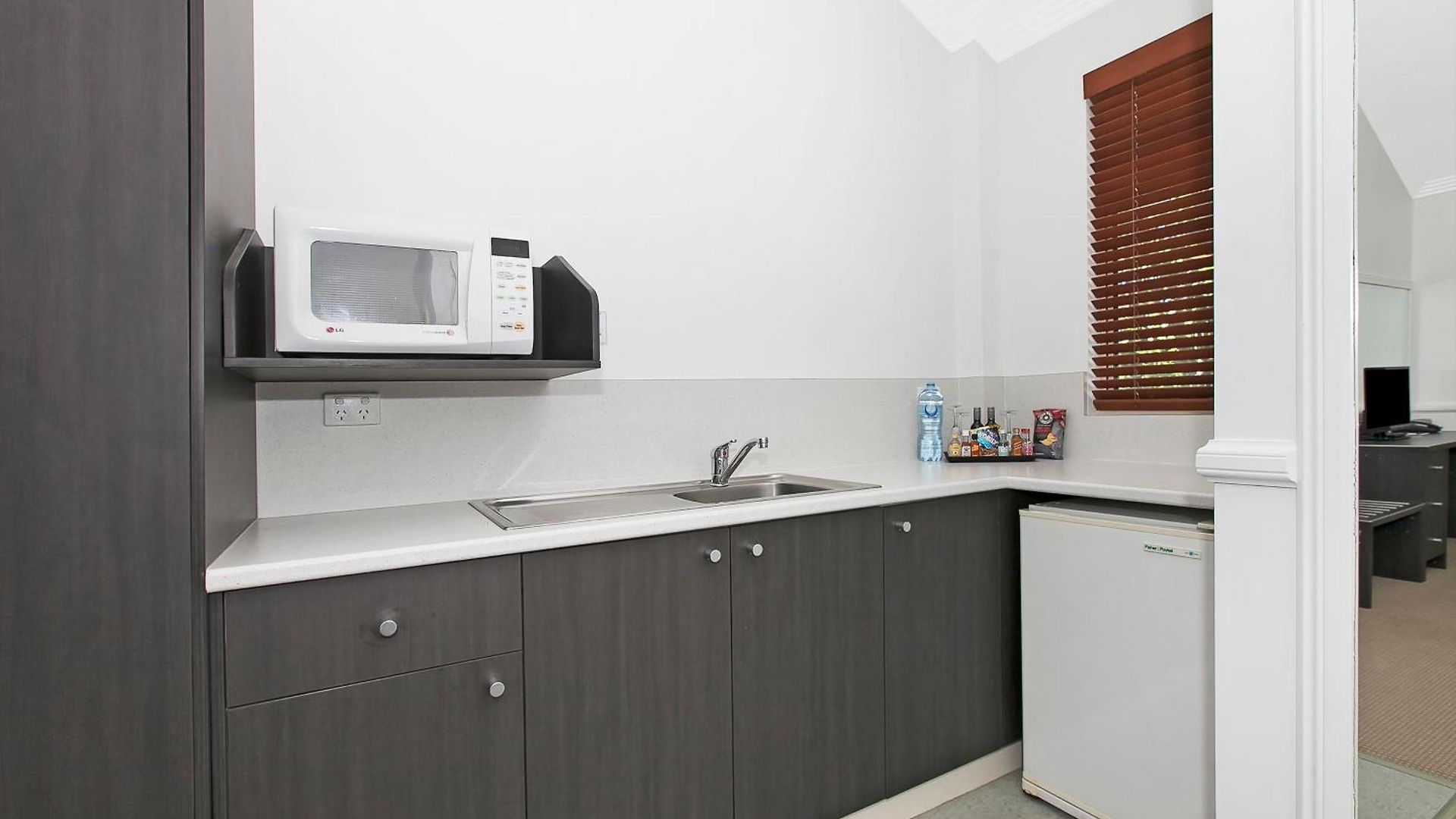 Comfort & Northgate Airport 4*
