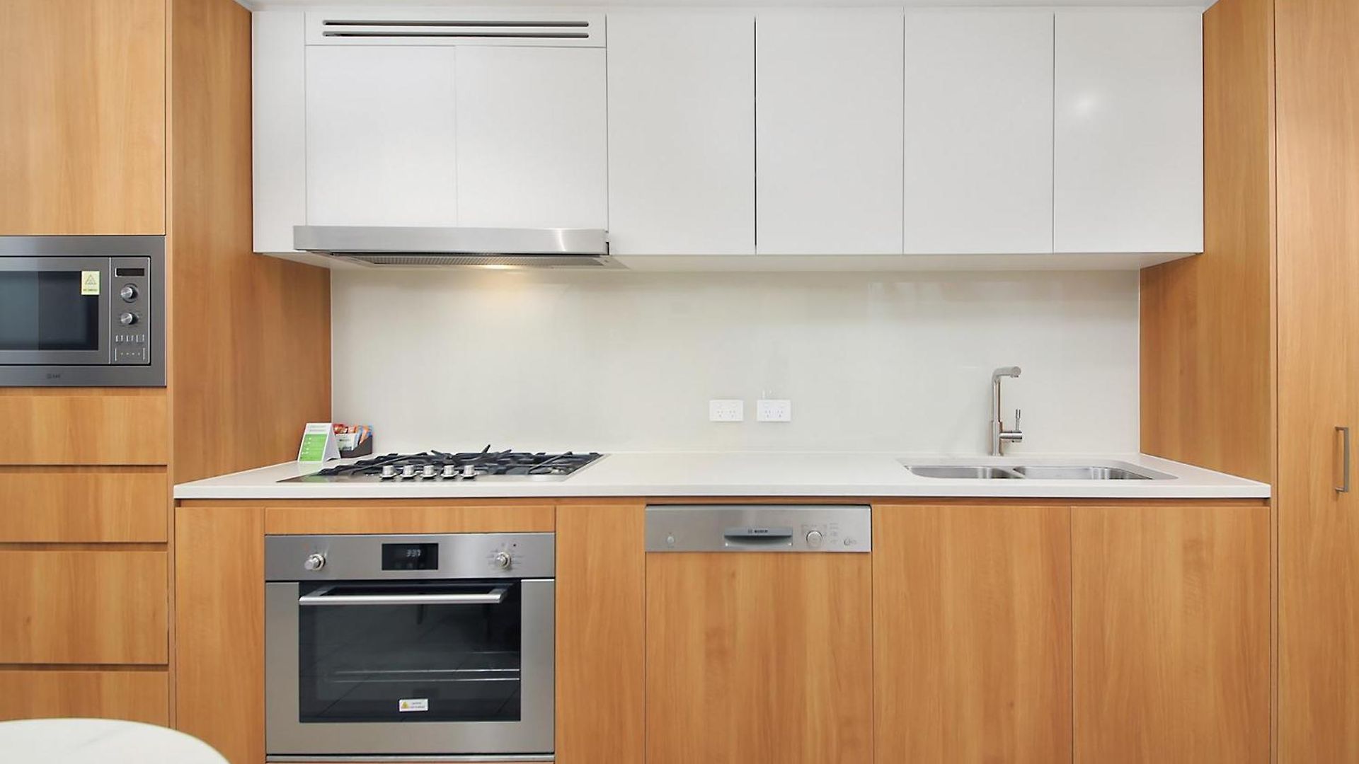 The Gatsby Escape Skytower Luxury Living At Level 71 Apartment Brisbane