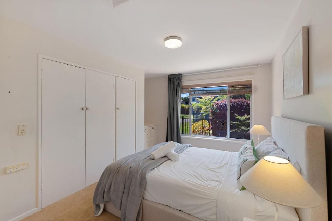 Charming 4br House With Parking Near Sunnybank Brisbane