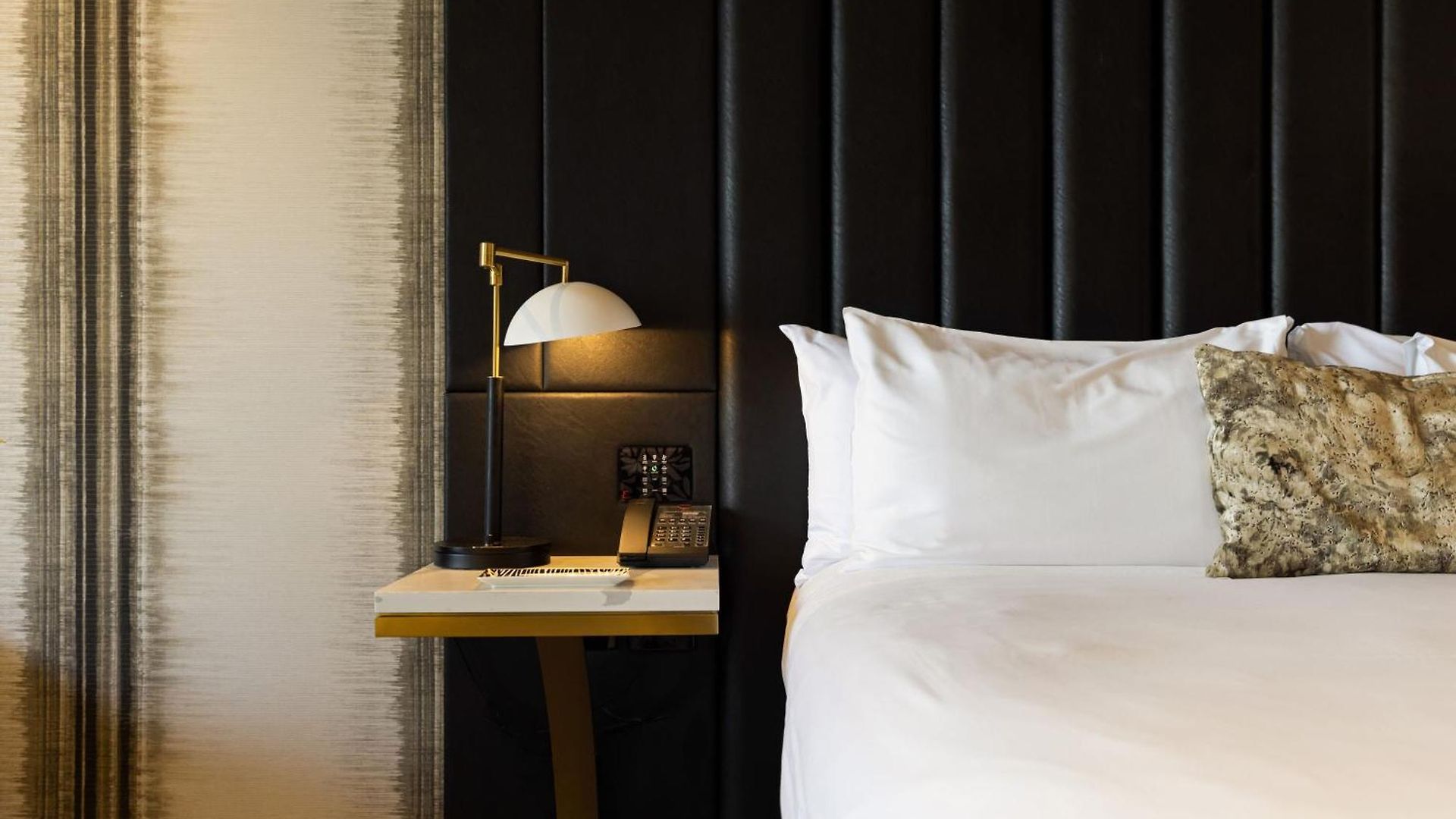 Emporium South Bank Hotel 5*