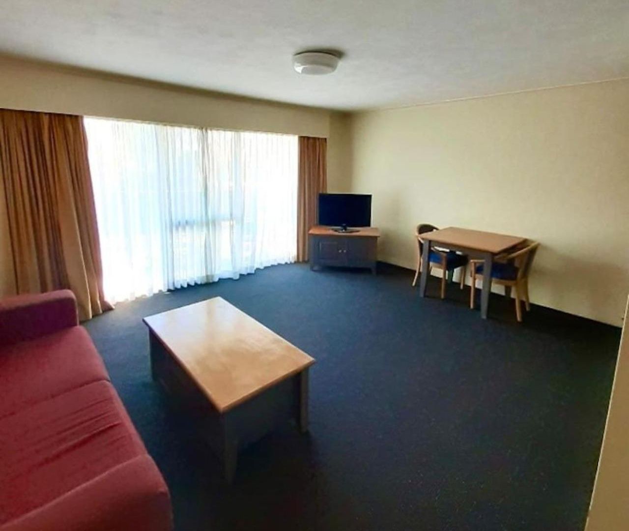 Quiet Unit In Leafy By Custom Hosting Brisbane