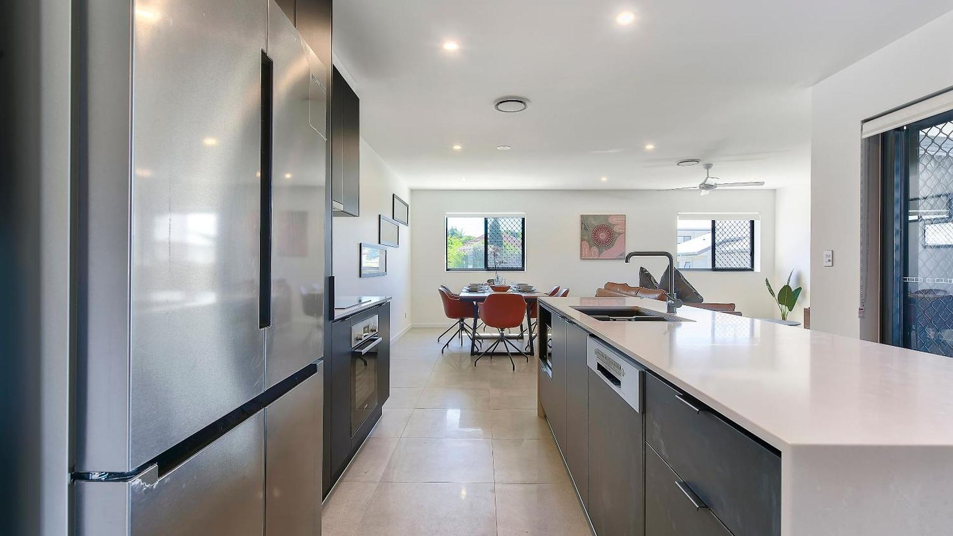 3br Floor With Parking, Ev Friendly & Views South Apartment