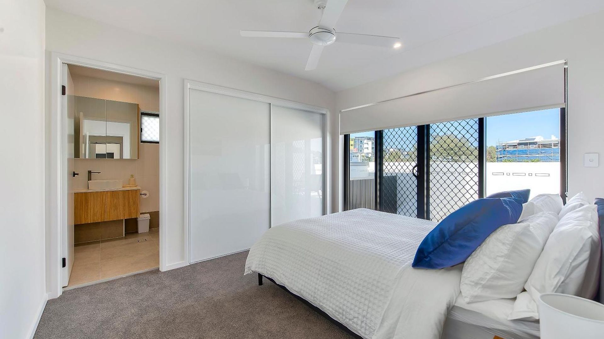3br Floor With Parking, Ev Friendly & Views South Apartment