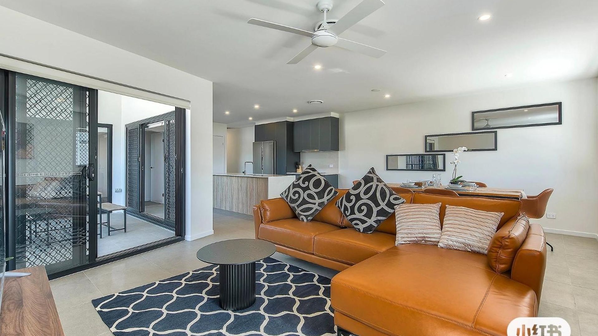 3br Floor With Parking, Ev Friendly & Views South Apartment *
