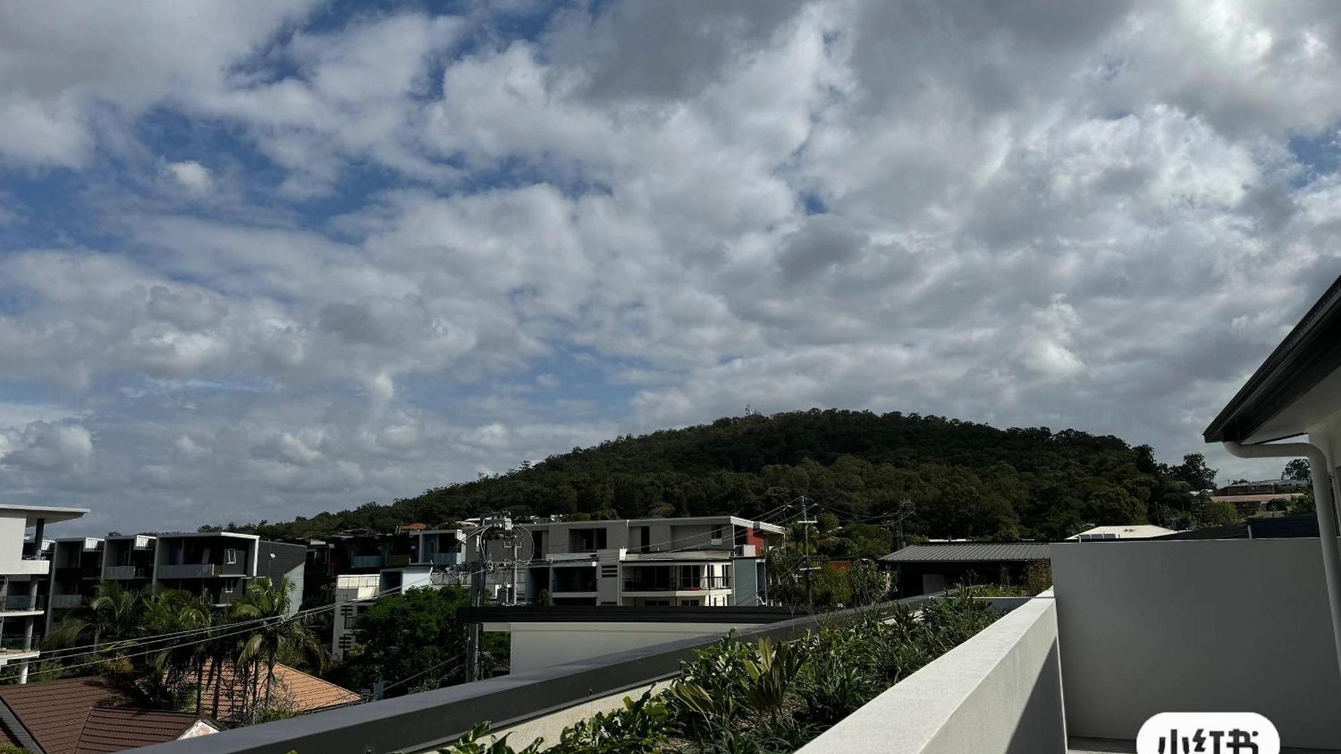 Apartment 3br Floor With Parking, Ev Friendly & Views South *