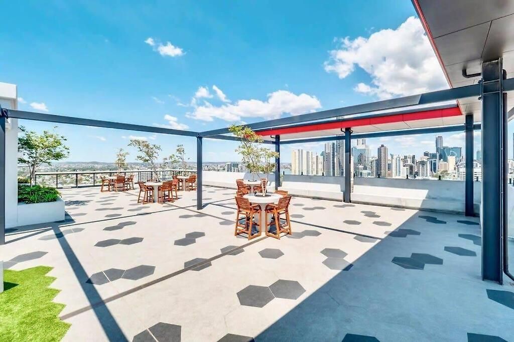 Utopia Oasis Exquisite Urban Retreat Brisbane