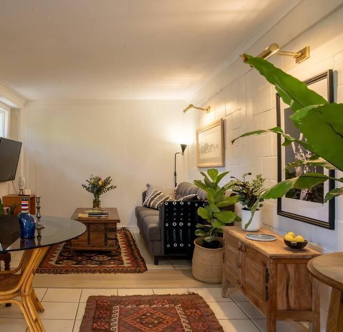 The Lamu * Brisbane