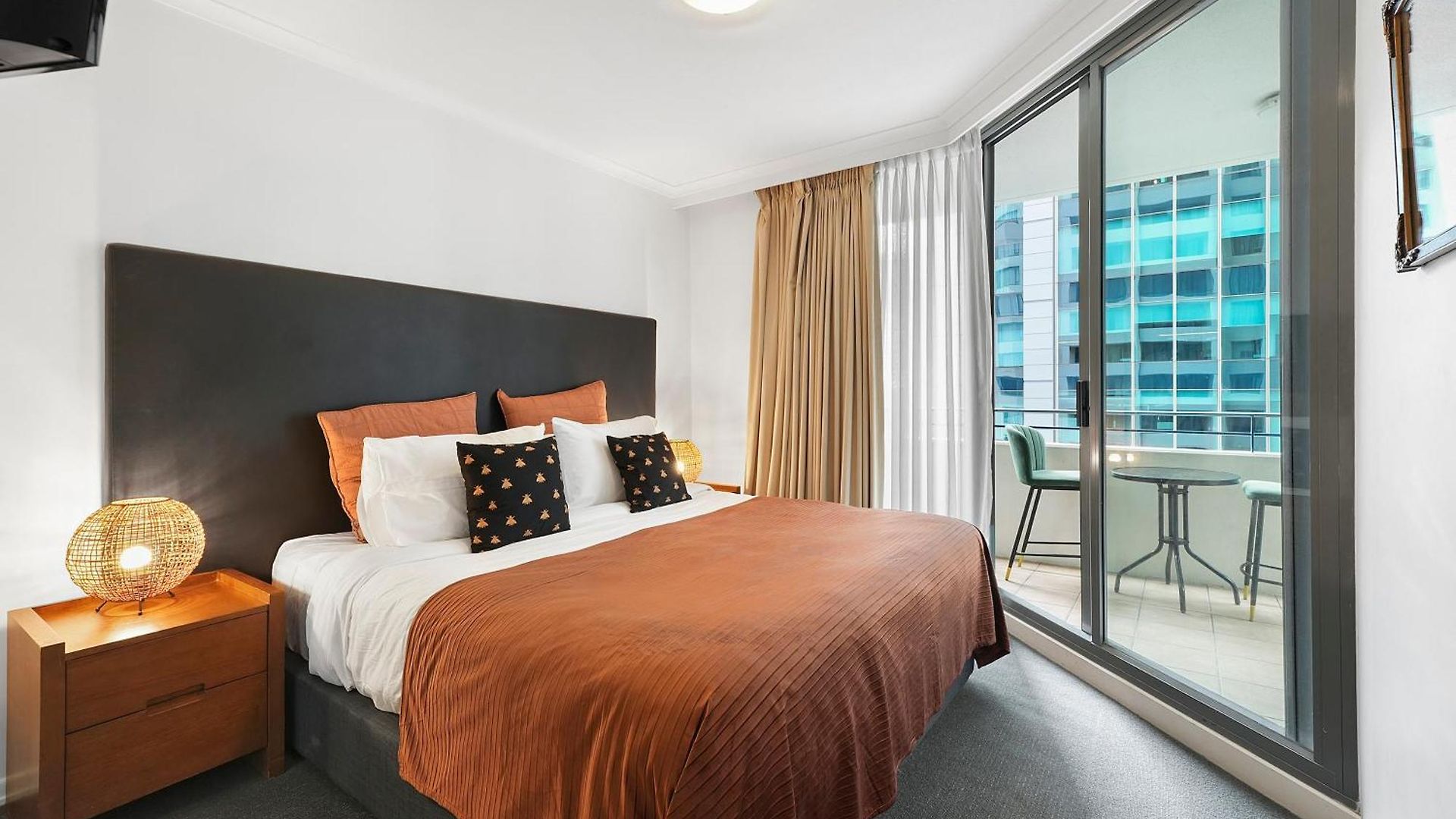 Cbd - 1bdr - Sebel 4 Star Brisbane
