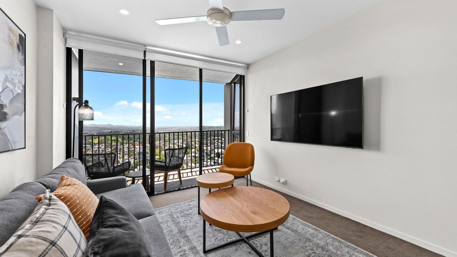 Spire Residences By The Spire Manager Apartment *