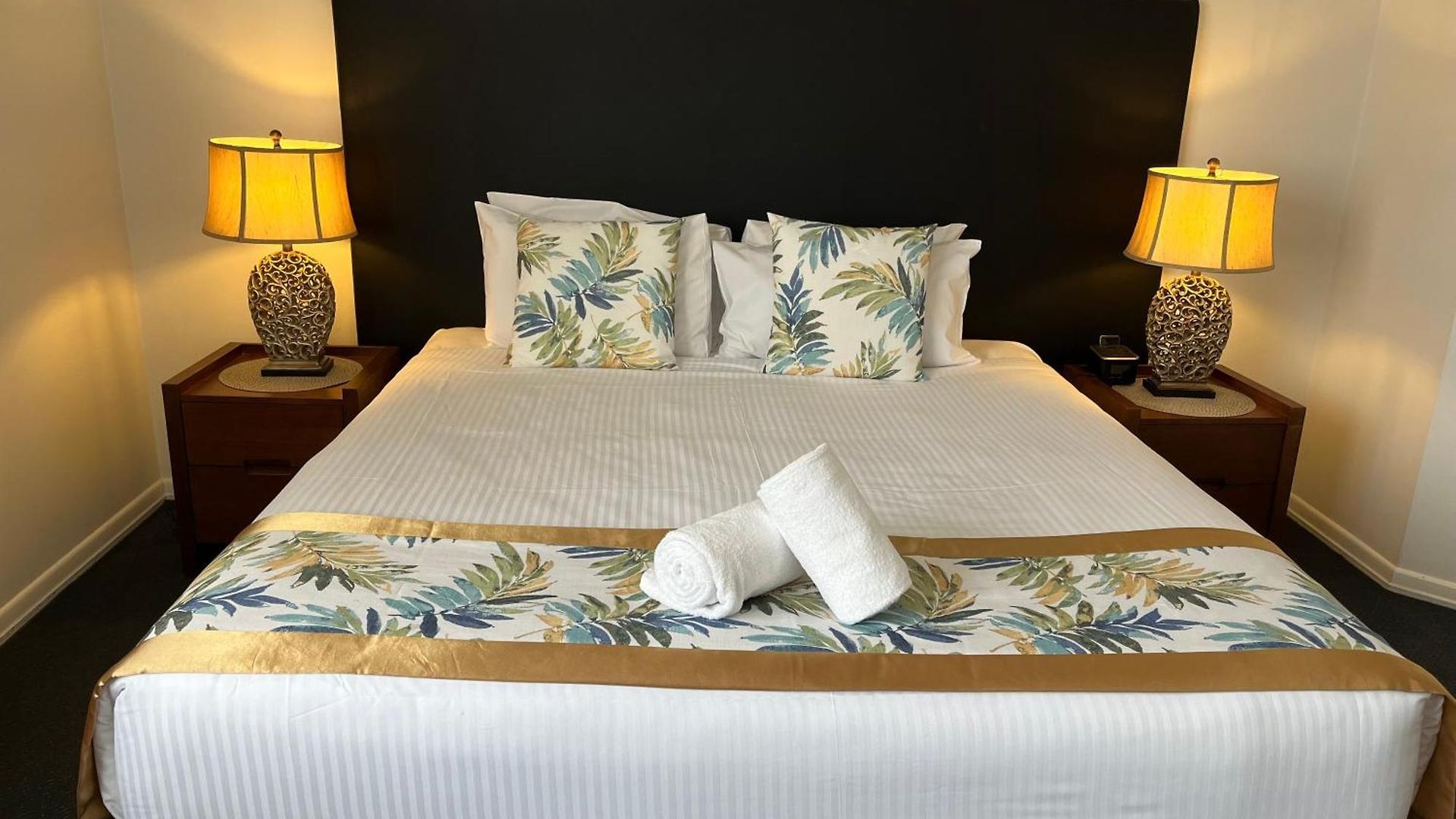 Location Cbd & Free Parking Apartment *