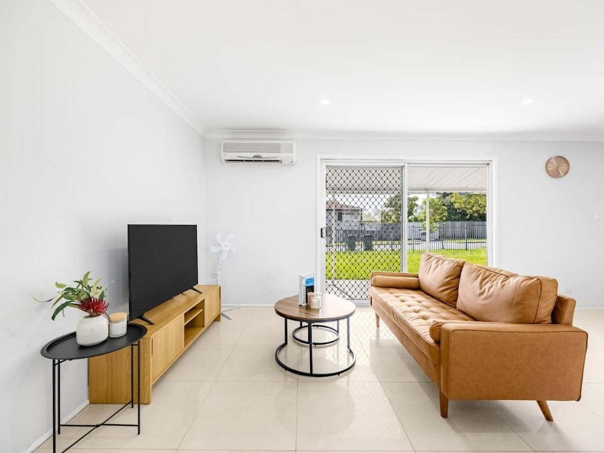 Sunnybank 4 Bedrooms Home, Family Friendly Holiday home Brisbane