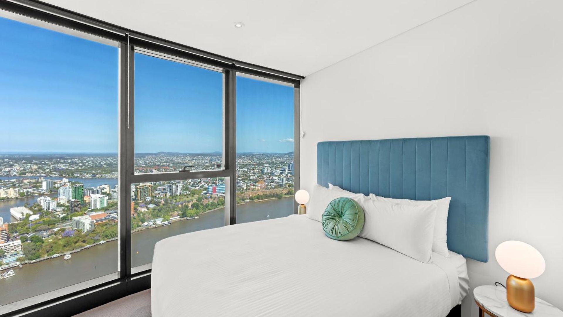 Cllix Skytower Brisbane