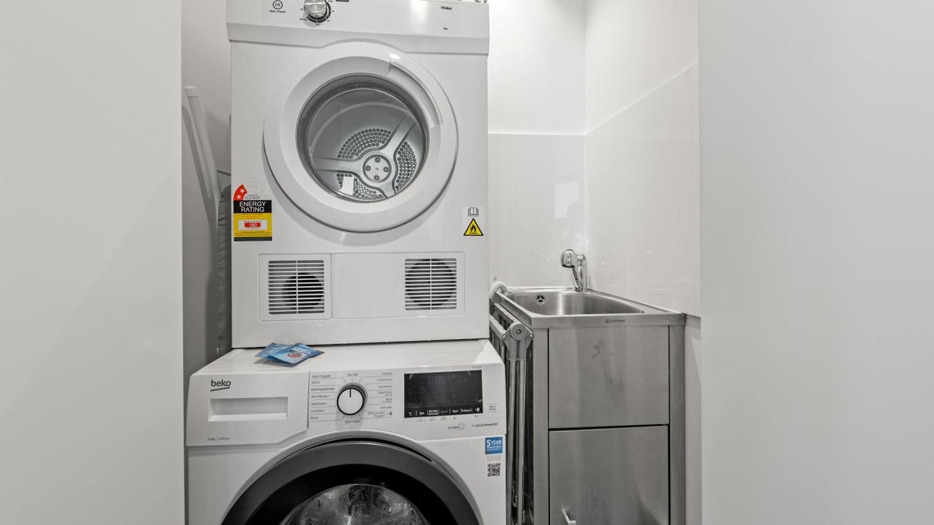 Aparthotel Cllix Skytower 5*