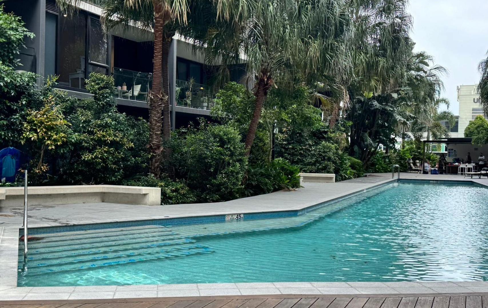 Modern 5-guest Pool Retreat For Family & Business *