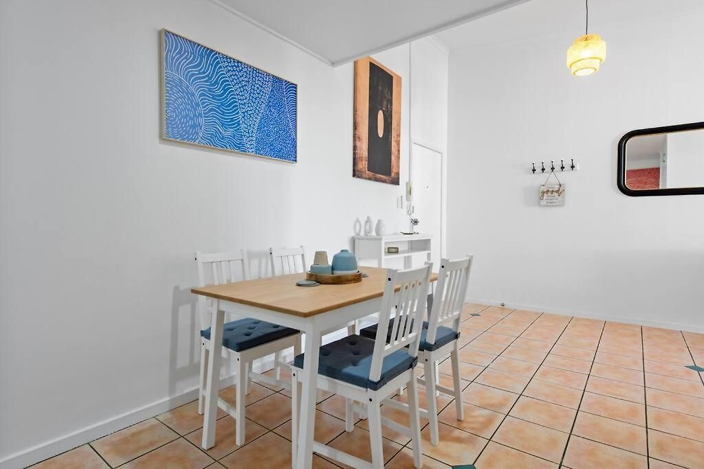New Farm Nest- 2bed 1bath Balcony