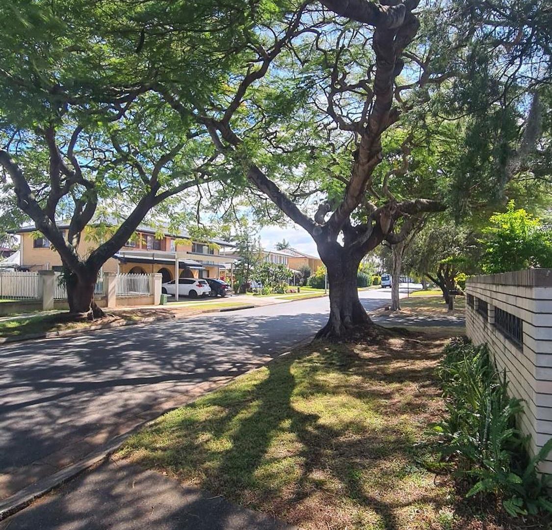 4br Big Family House With Huge Pool *