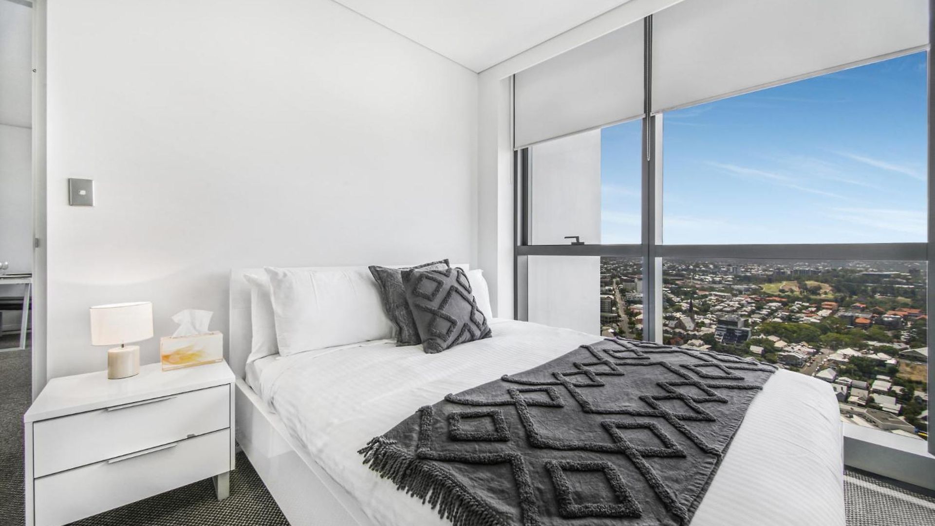Apartment Cosy 1-bed With 41st Floor Views Pool & Gym *