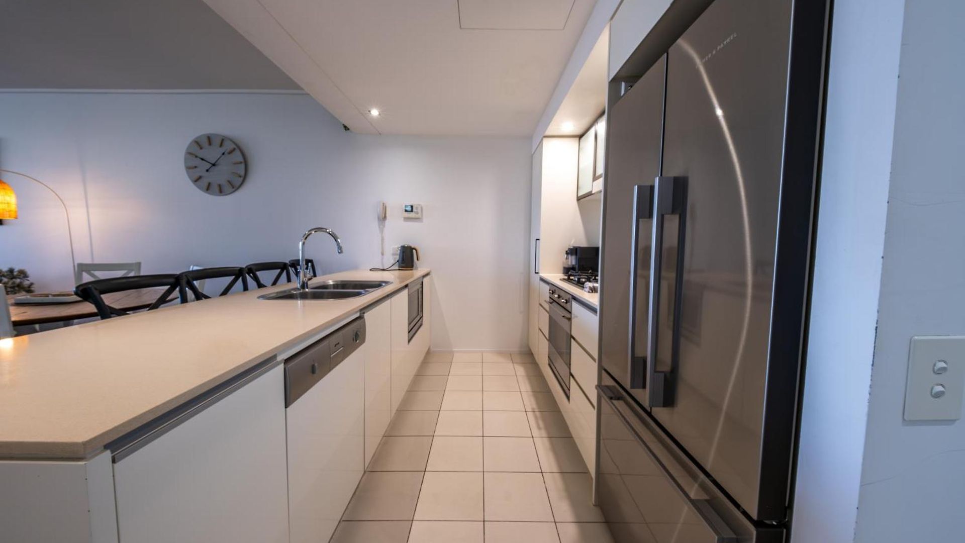 Luxury Riverfront Apartment *