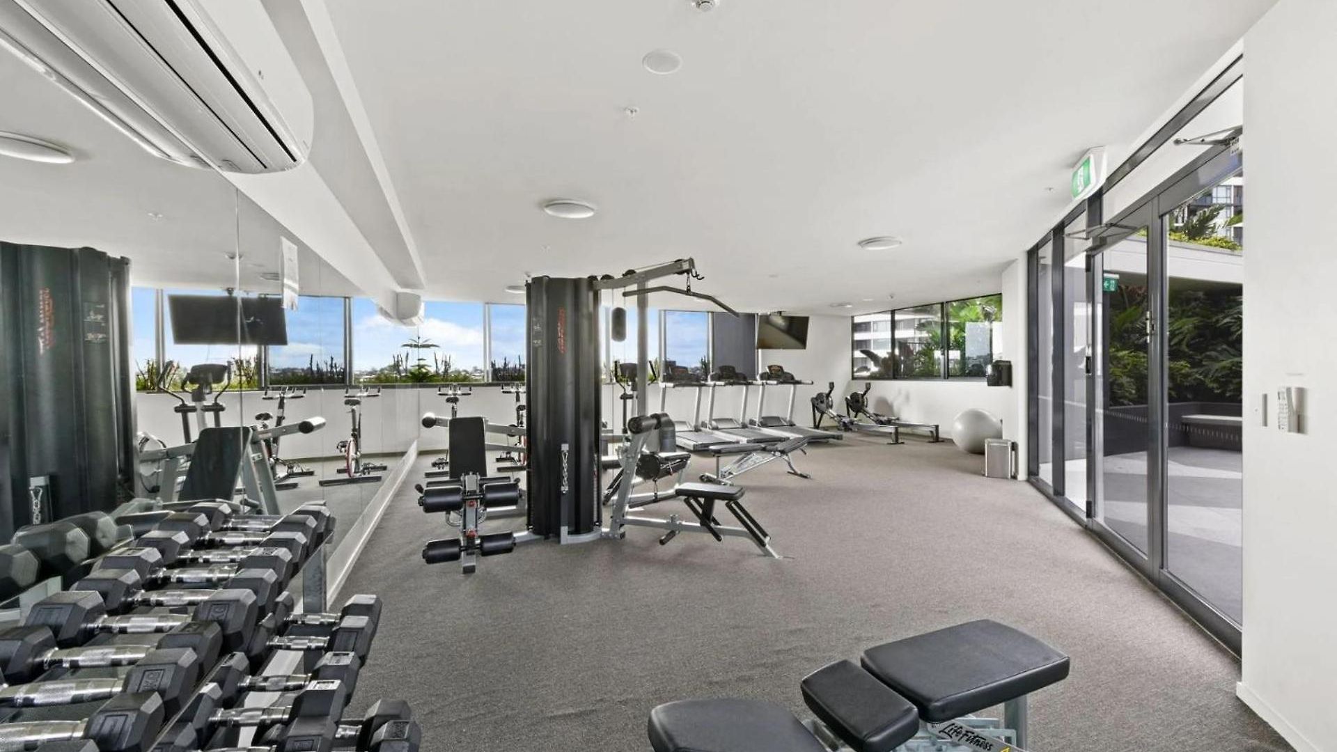 Skyring Newstead Apartment