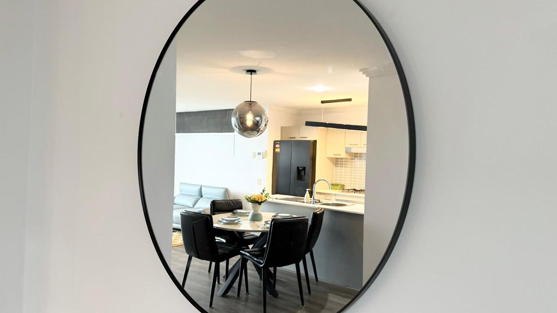 Spacious Newly Renovated 3-bedroom Opposite Westfield Chermside *