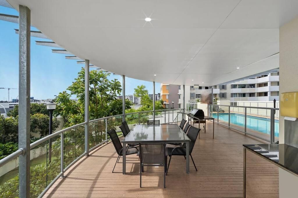 Spacious Newly Renovated 3-bedroom Opposite Westfield Chermside * Brisbane