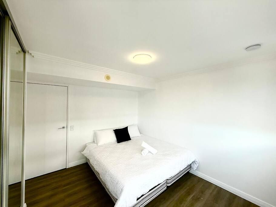 Spacious Newly Renovated 3-bedroom Opposite Westfield Chermside Brisbane