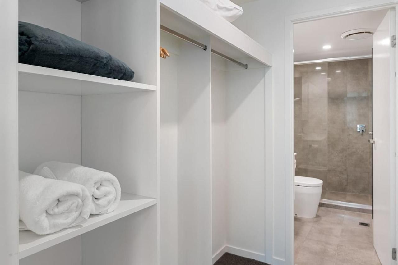 2bd In Apartment Brisbane