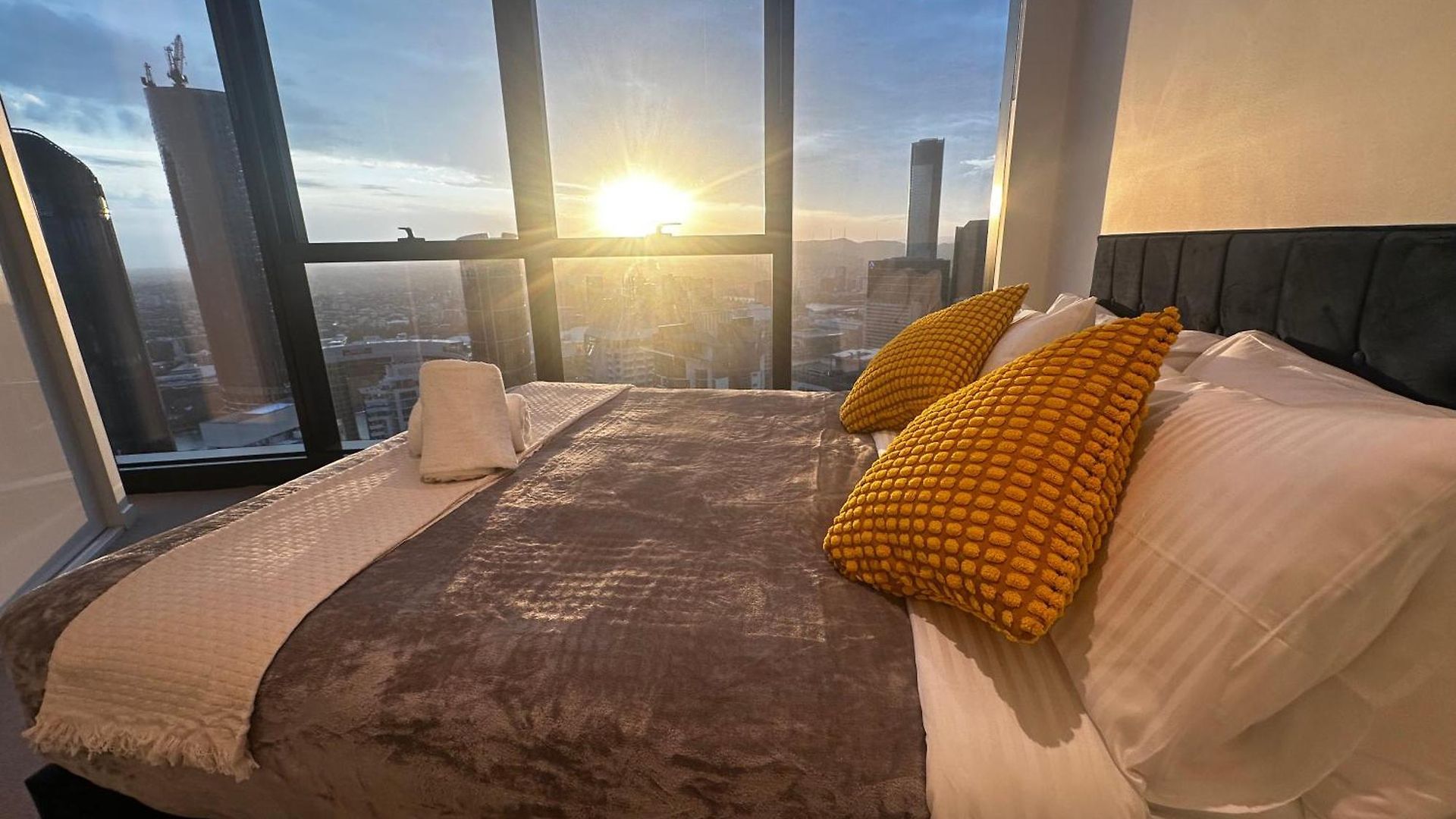 Imagine 4 Bedroom * Brisbane