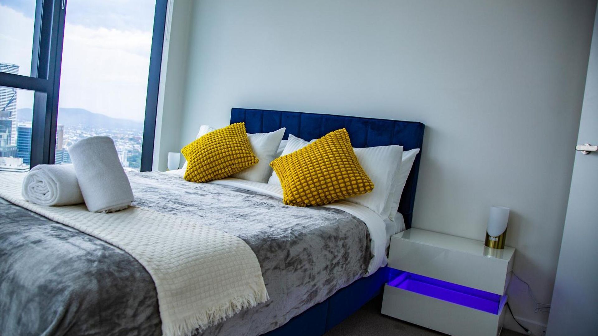 Imagine 4 Bedroom * Brisbane