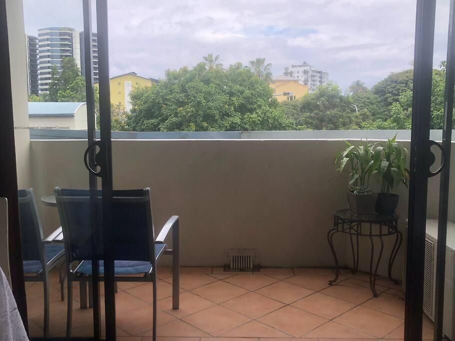 Apartment 2brm With Beautiful View In A Great Location Free Parking