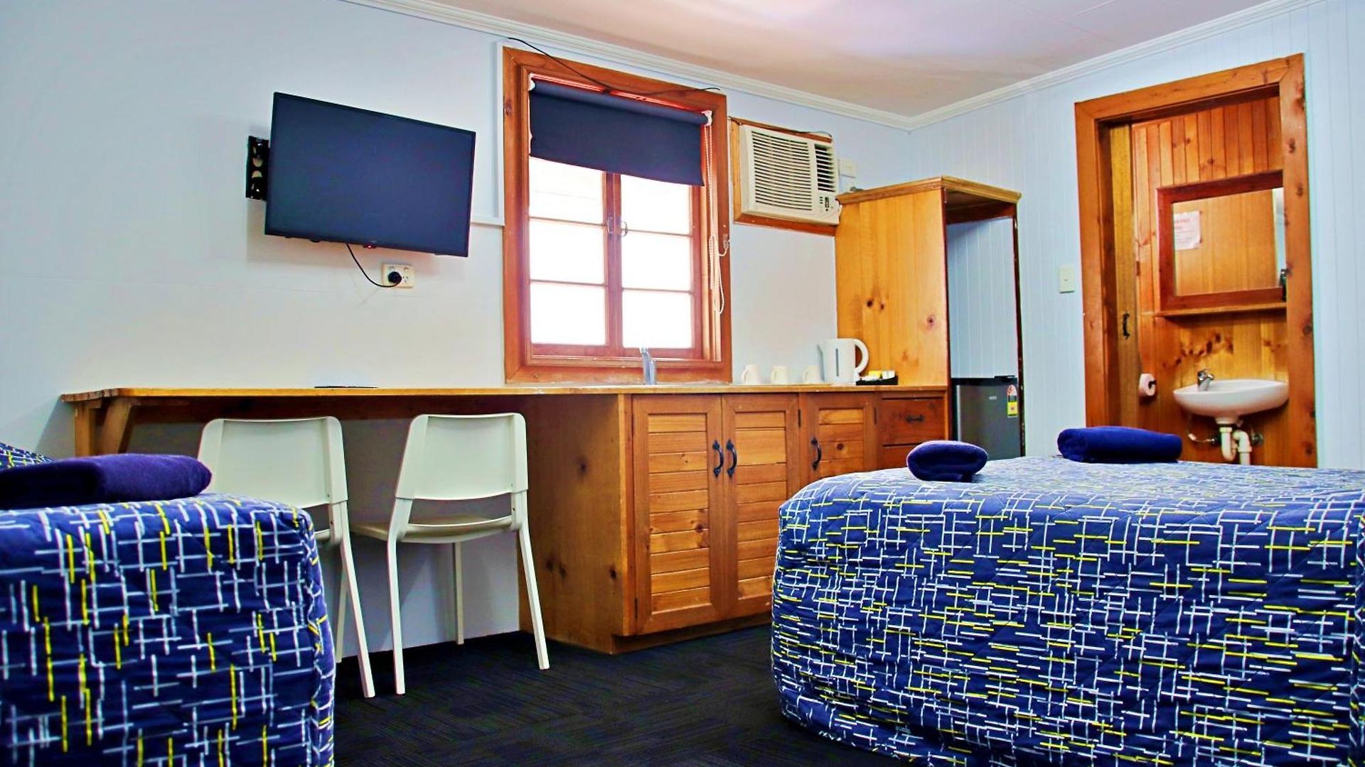 Motel Manor