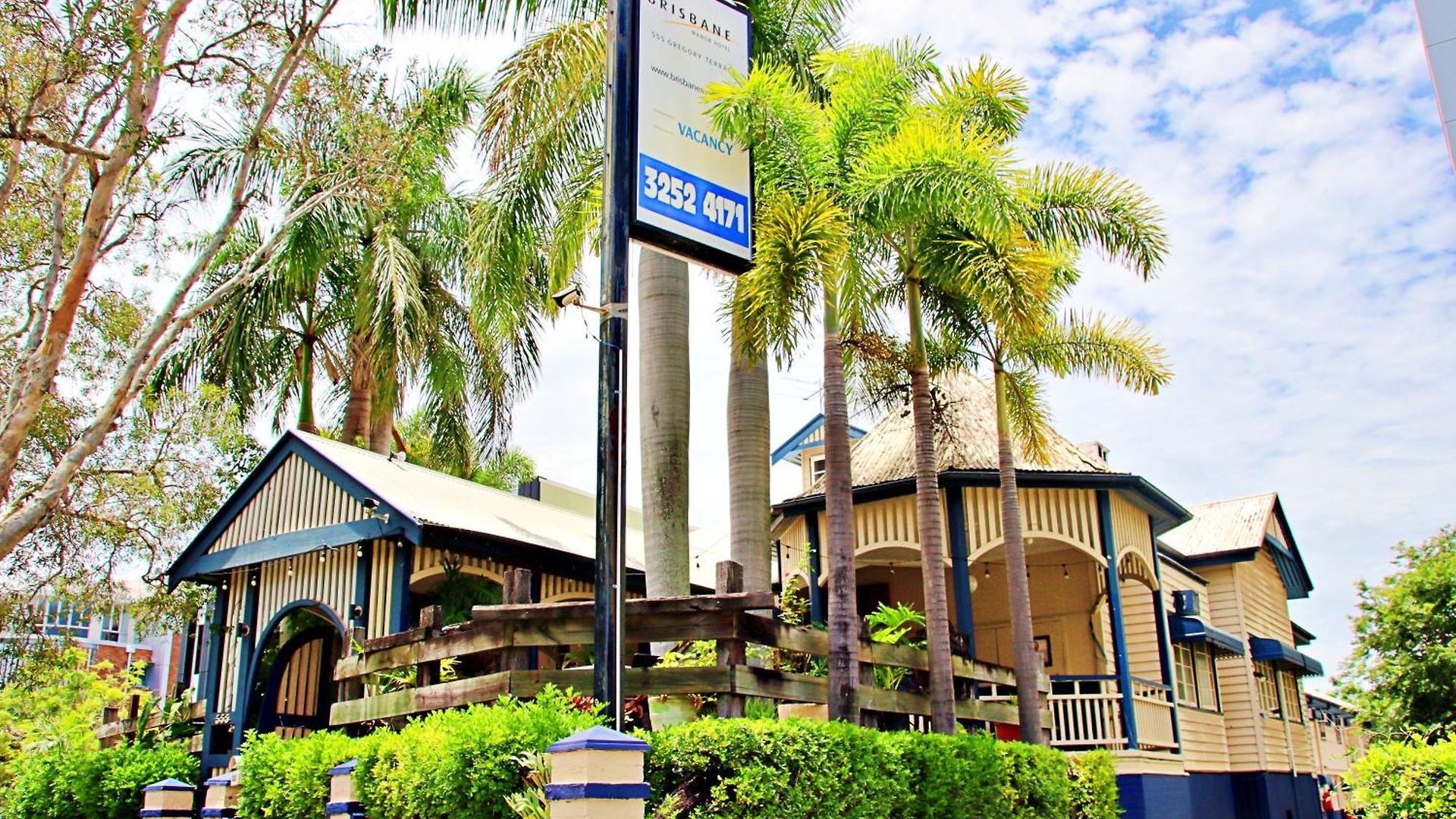 Manor Motel
