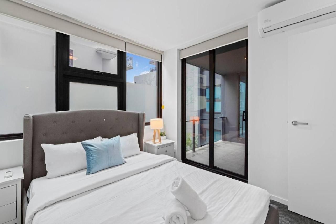 2br In Prime Location Apartment Brisbane