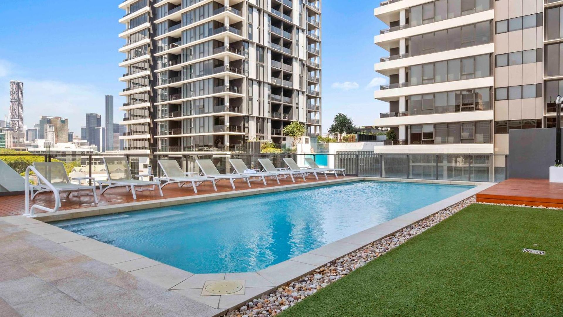 2bedroom Exec Near Suncorp Free Carpark Apartment *