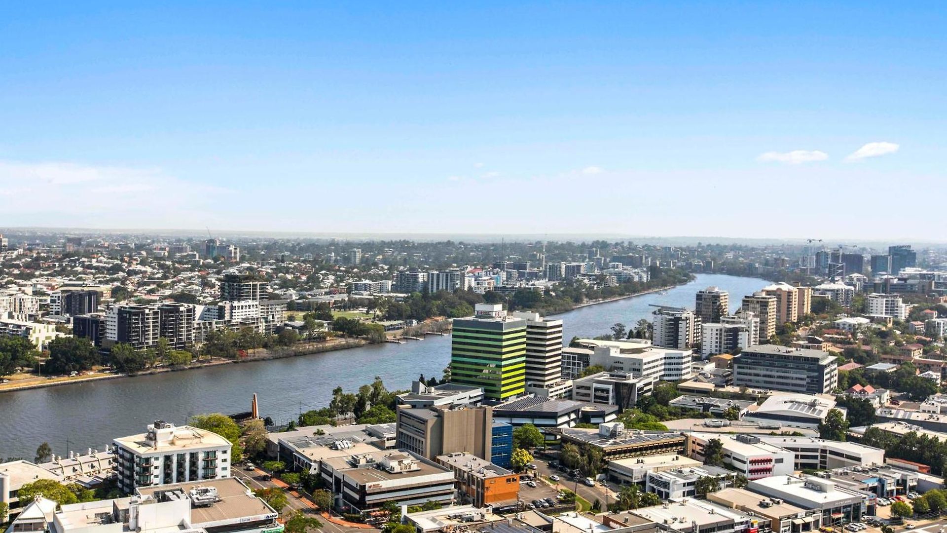 Apartment 2bedroom Exec Near Suncorp Free Carpark *
