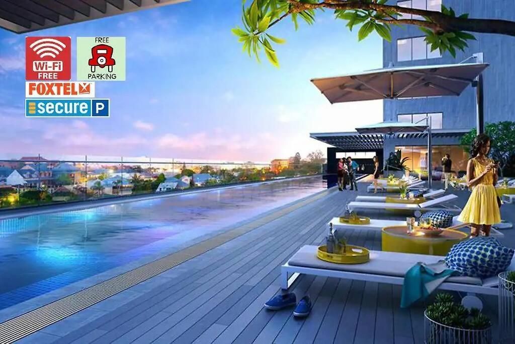 2br - Pool, Gym & Big Balcony M25 Apartment *