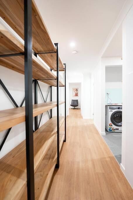 2br With Outdoor Deck With Nearby M10 *