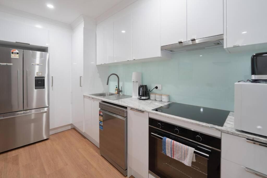 2br With Outdoor Deck With Nearby M10
