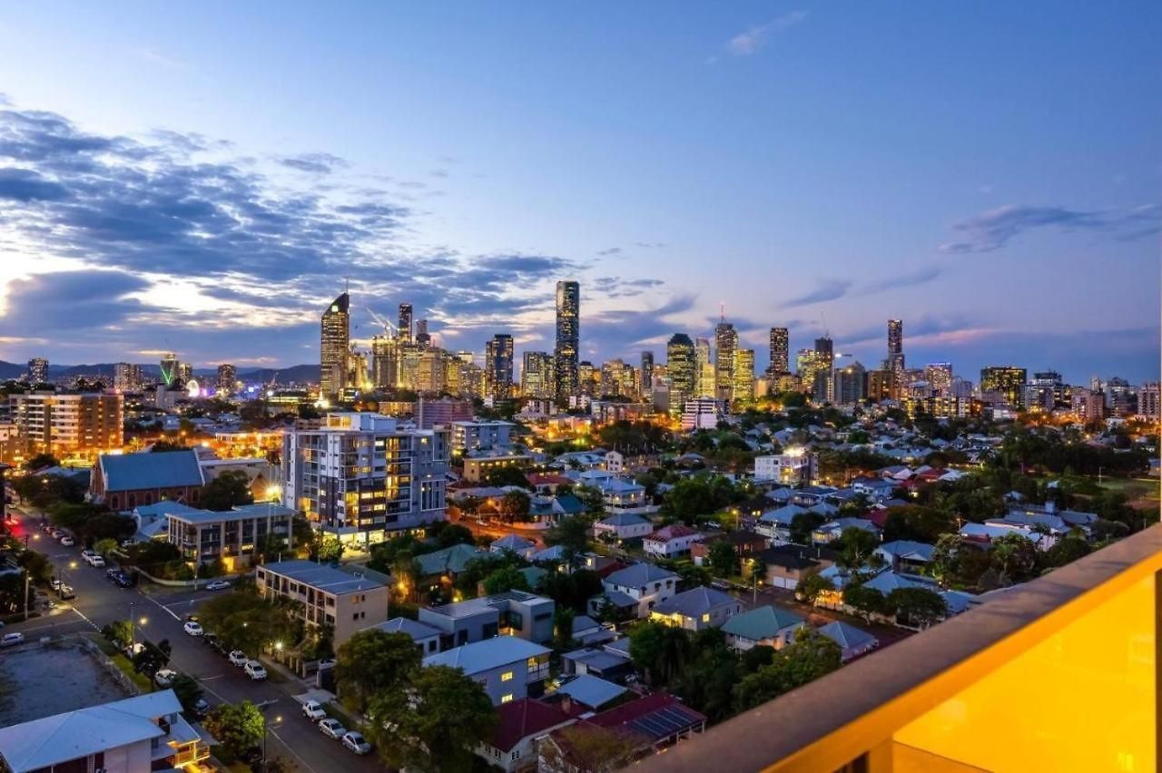 Modern Meets The Gabba Apartment Brisbane