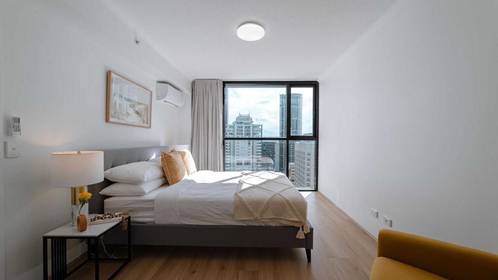 Lux 39th Floor 3br 2bath, River View, Pool, Gym, Wifi *